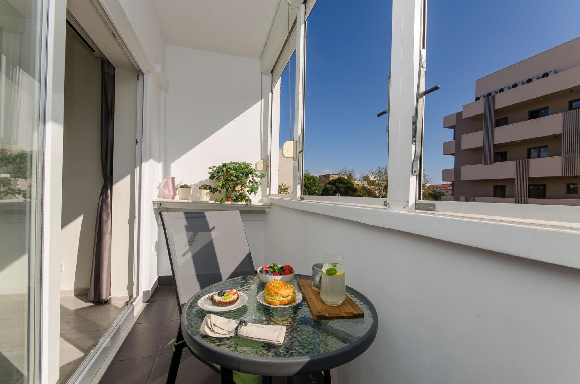 Side By Side Apartments Сплит Экстерьер фото