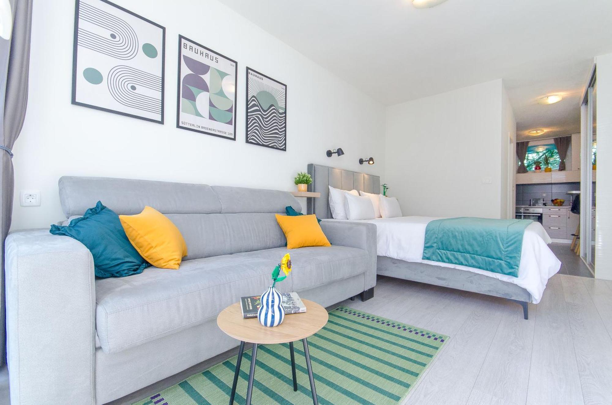 Side By Side Apartments Сплит Экстерьер фото