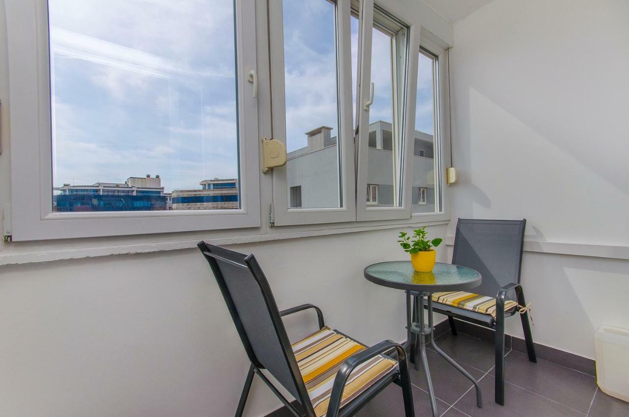 Side By Side Apartments Сплит Экстерьер фото